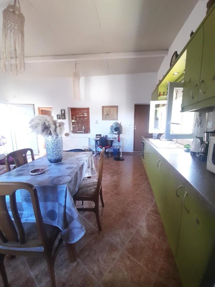 Elena'S Farm House Near Airport And Artemida Beach Εξωτερικό φωτογραφία